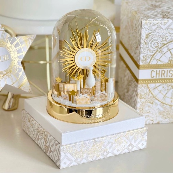 ๐ซ NIP DIOR 2024 Premium Holiday Gift Limited Ed. - Picture 2 of 5